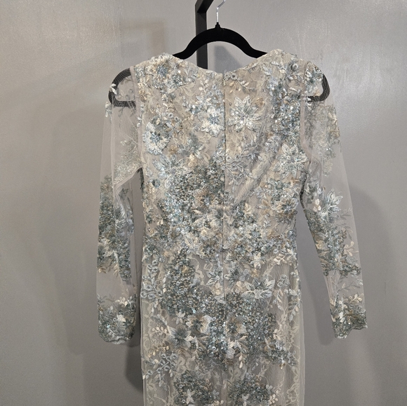 NWT MAC DUGGAL EMBELLISHED V NECK ILLUSION LONG SLEEVE GOWN 67539 SEA MIST - Picture 8 of 11